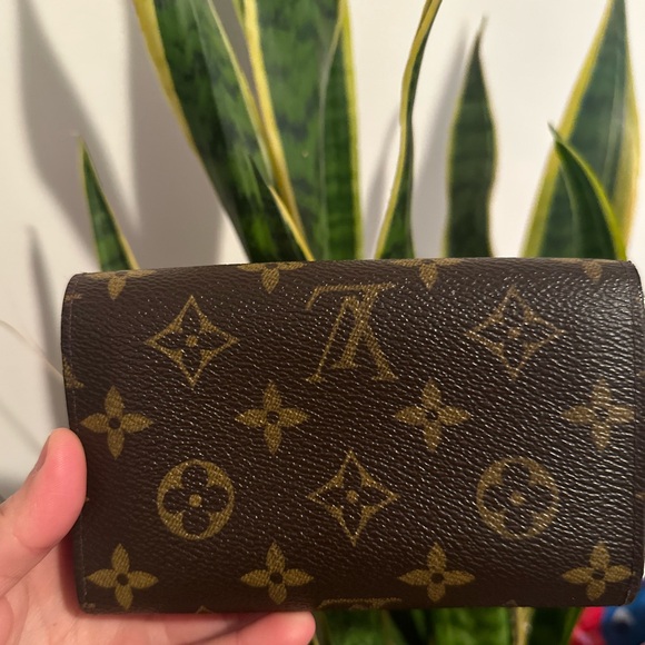 Authentic Louis Vuitton Monogram Tressor Wallet - Picture 13 of 16